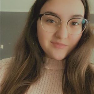 Meet your Posher, Alyssa